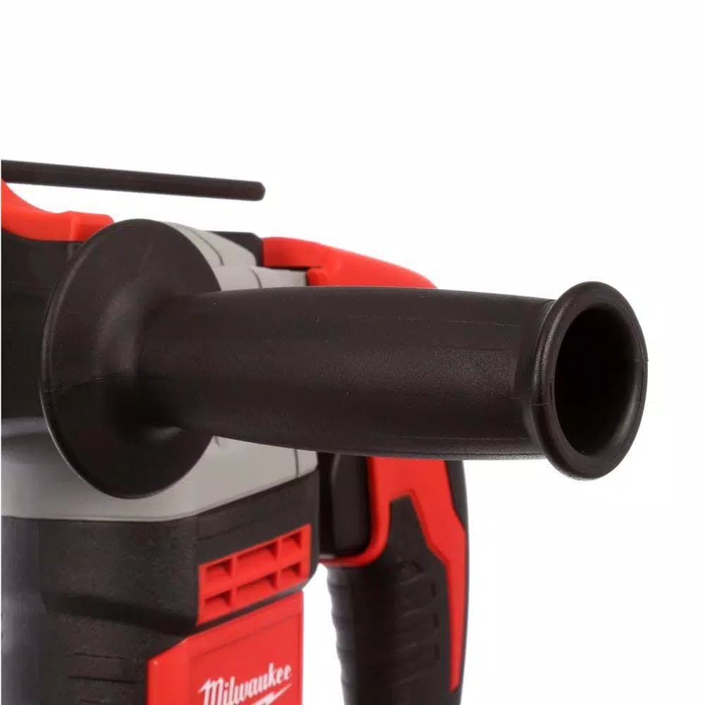 Milwaukee 5.5 Amp 5/8 in. SDS-Plus Corded Rotary Hammer Drill Kit with Case