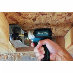 Makita Impact GOLD 3/8 in. 15 Degree Tilt Socket Adapter thumbnail 2