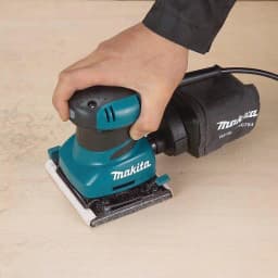 Makita 2 Amp Corded 1/4 Sheet Finishing Sander with Sanding Paper and Dust Bag thumbnail 9