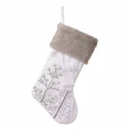 Glitzhome White and Gray Fleece Christmas Decoration Set - 48 in. Tree Skirt and 21 in. Stockings (Set of 3) thumbnail 2