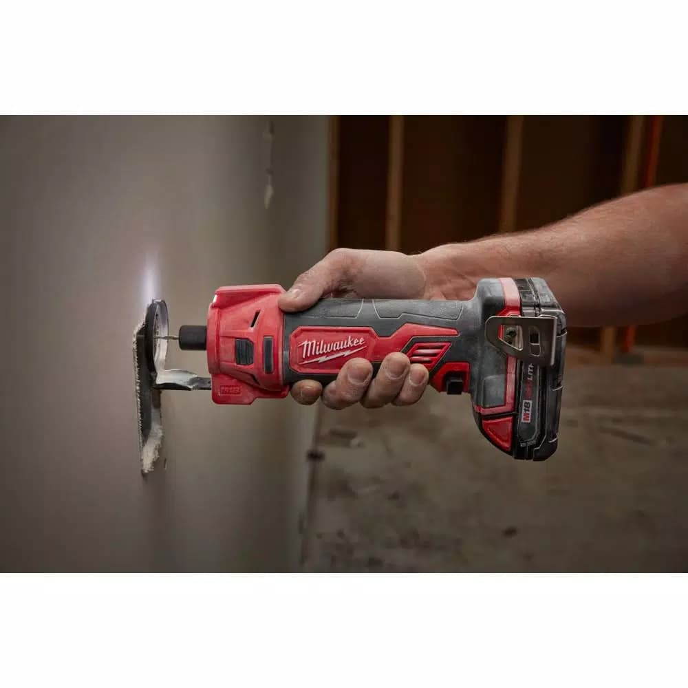 Milwaukee M18 18V Lithium-Ion Cordless Drywall Cut Out Tool (Tool-Only)