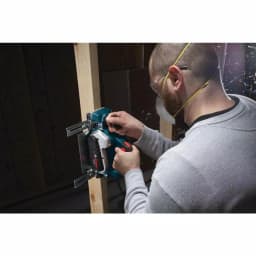 Bosch 6.5 Amp 3-1/4 in. Corded Planer Kit with Woodrazor Micrograin Carbide Blade thumbnail 7