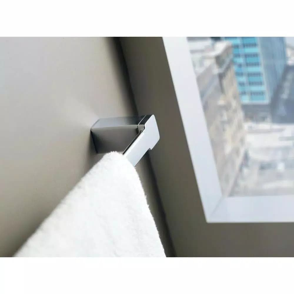 Moen 90 Degree 24 in. Towel Bar in Chrome