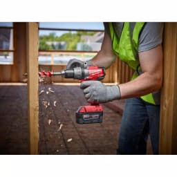 Milwaukee M18 FUEL 1/2 in. Brushless Cordless Hammer Drill/Driver Kit w/ (2) 5.0 Ah Batteries & Charger thumbnail 6