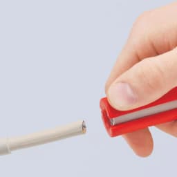 KNIPEX 5 in. Universal Wire Stripping Tool for 8.0 mm - 13.0 mm Cables thumbnail 4