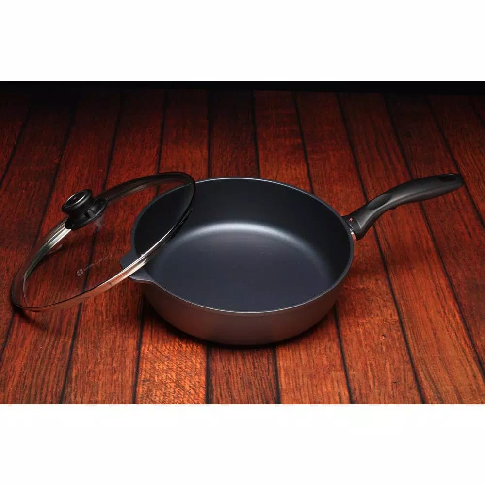 Swiss Diamond Classic Series 4.3 Qt. Cast Aluminum Nonstick Saute Pan with Glass Lid, Gray