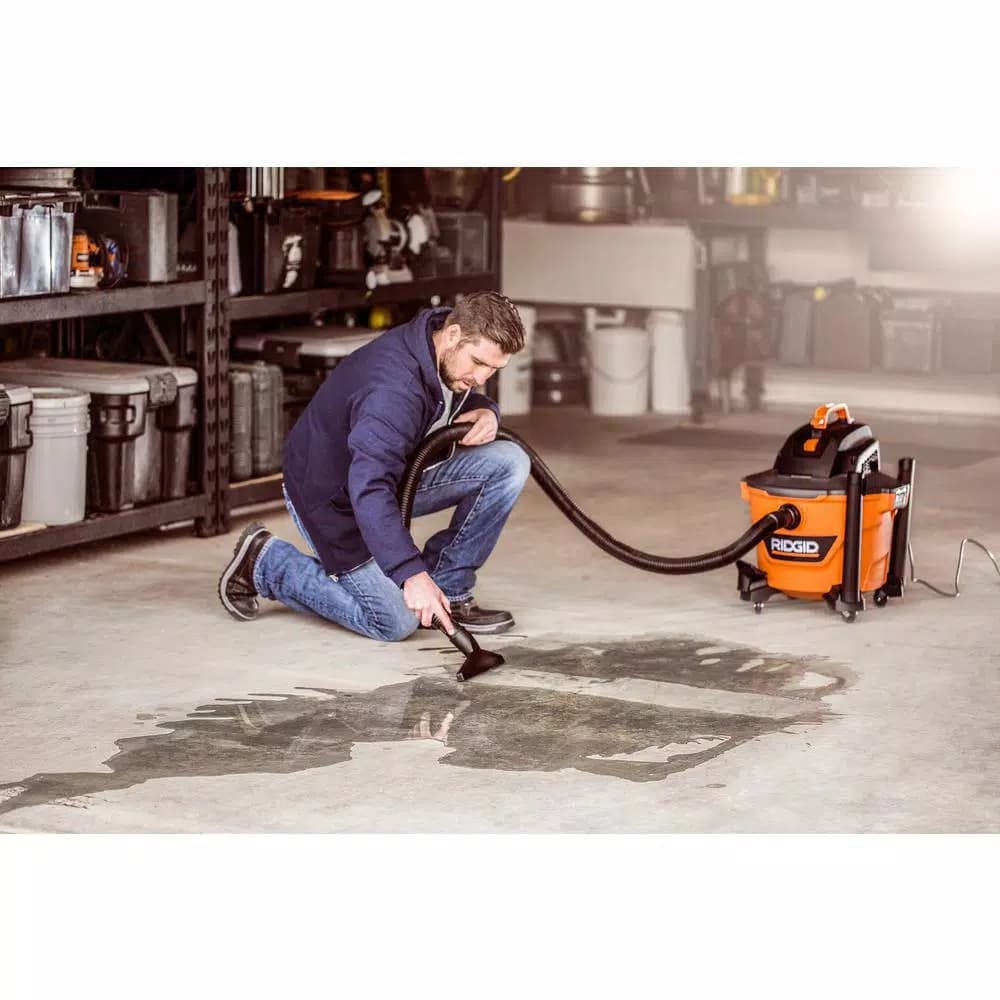 RIDGID 1-7/8 in. Wet Nozzle and Squeegee Attachment for Wet/Dry Shop Vacuums