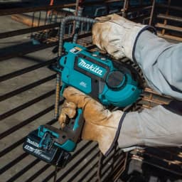Makita 18V LXT Brushless Cordless Rebar Tying Tool Kit with 5.0 Ah Battery thumbnail 14