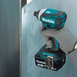 Makita 18V LXT Brushless Cordless 3-Speed Impact Driver Kit with (2) 5.0Ah Batteries and Hard Case thumbnail 9
