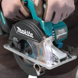 Makita 18V LXT Brushless 5-7/8 in. Cordless Metal Cutting Circular Saw (Tool-Only) thumbnail 2