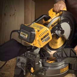 DEWALT FLEXVOLT 12 in. Brushless Compound Miter Saw, Hybrid Corded/Cordless with AC Adapter thumbnail 11