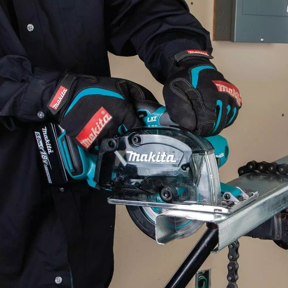 Makita 18V LXT Cordless 5-3/8 in. Metal Cutting Saw Kit with 2 5.0 Ah Batteries and Rapid Optimum Charger