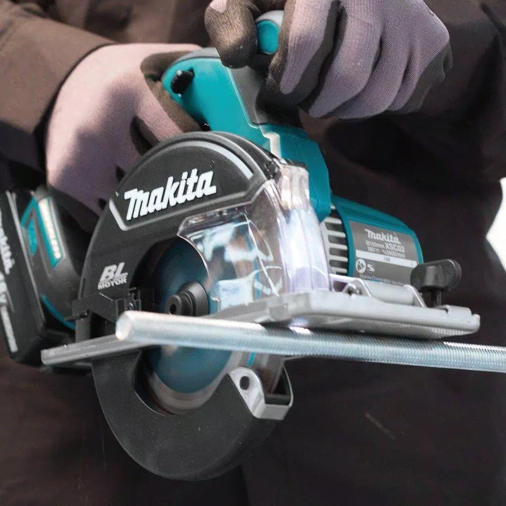 Makita 18V LXT Brushless 5-7/8 in. Cordless Metal Cutting Circular Saw (Tool-Only)