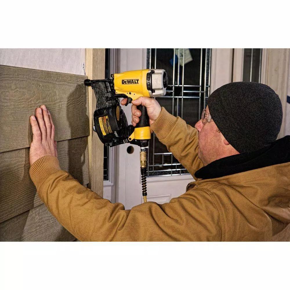 DEWALT 15-Degree Coil Siding Nailer, Pneumatic Air Nailer for Siding and Fencing