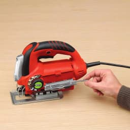 BLACK+DECKER JS670V LineFinder Orbital Jigsaw with SmartSelect Technology thumbnail 7
