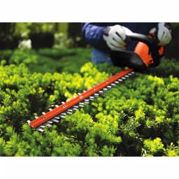 BLACK+DECKER 20V MAX Cordless Hedge Trimmer, 22 in. Blade with 1.5 Ah Battery and Charger thumbnail 4