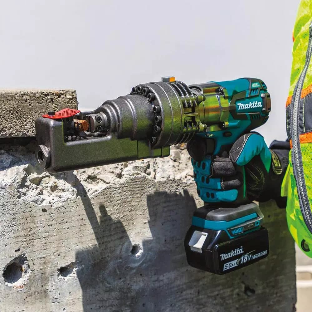 Makita 18V LXT Brushless Cordless Rebar Cutter Kit with 5.0 Ah Battery and Charger