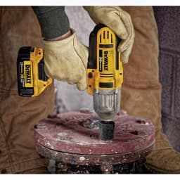 DEWALT 20V MAX Cordless 1/2 in. High Torque Impact Wrench Kit with (2) 4.0 Ah Batteries and Charger thumbnail 14