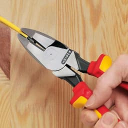 Knipex 9-1/4 in. High Leverage Insulated Lineman Pliers, 1,000 V thumbnail 2