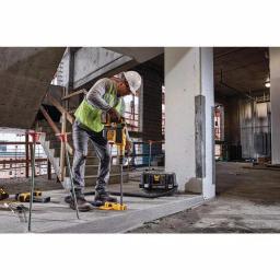 DEWALT 60V MAX FLEXVOLT Cordless Brushless 1-3/4 in. SDS MAX Rotary Hammer Kit with (2) 9.0 Ah Batteries thumbnail 12