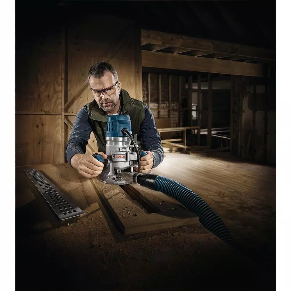 Bosch 15 Amp Corded Variable Speed Combination Plunge and Fixed-Base Router Kit with Hard Case