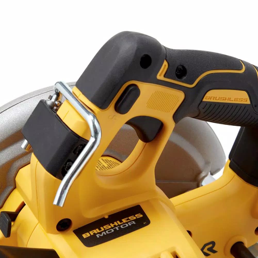 DEWALT 20V MAX XR Cordless Brushless 7-1/4 in. Circular Saw (Tool-Only)