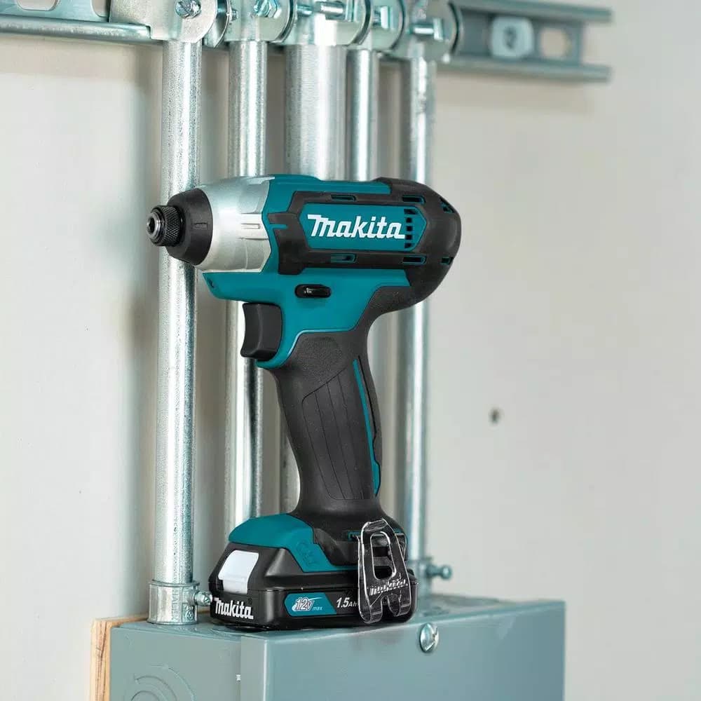 Makita 12V MAX CXT Cordless 3/8 in. Drill and Impact Driver Combo Kit with (2) 1.5Ah Batteries, Charger, and Bag