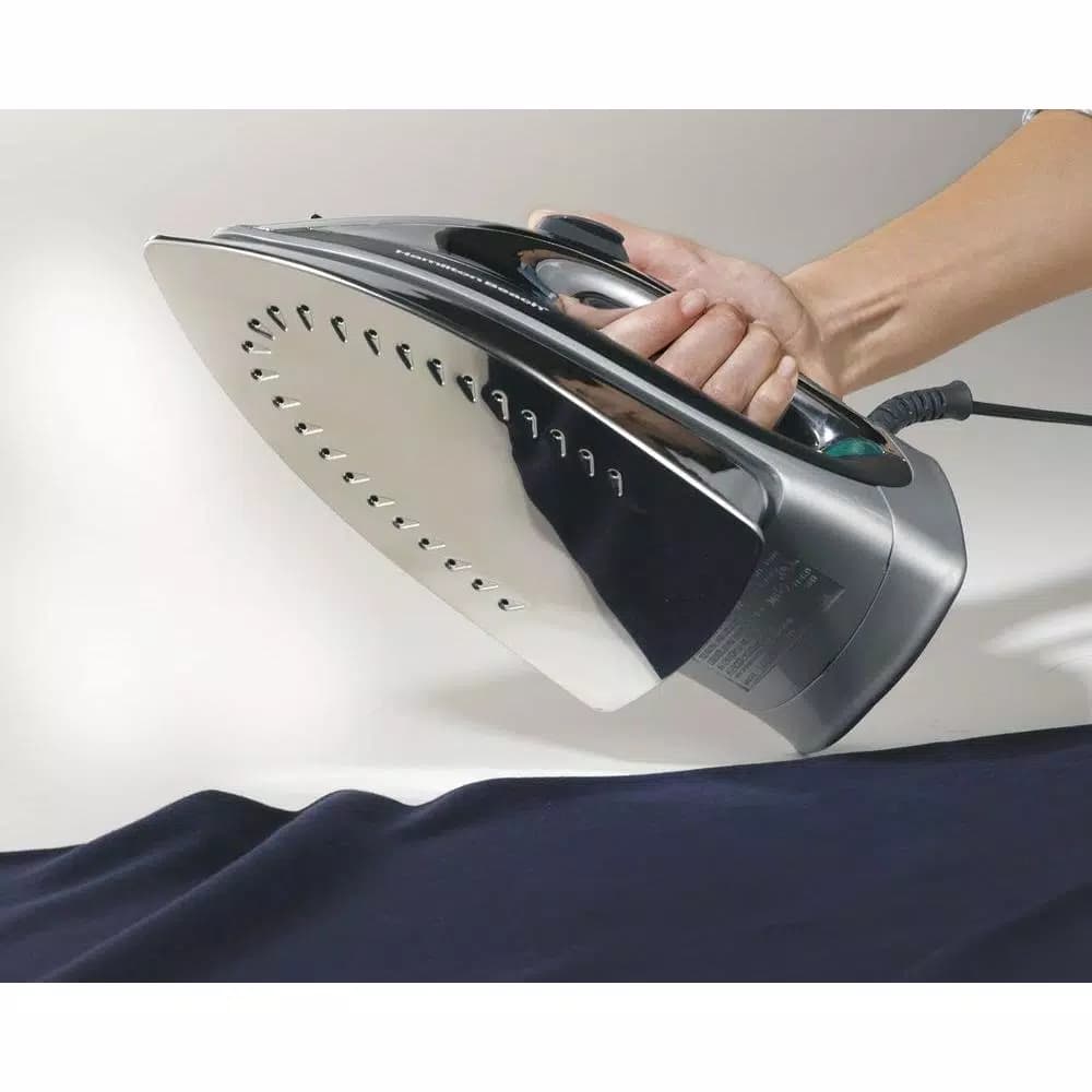 Hamilton Beach Steam Iron with Stainless Steel Soleplate and Auto Shut-Off