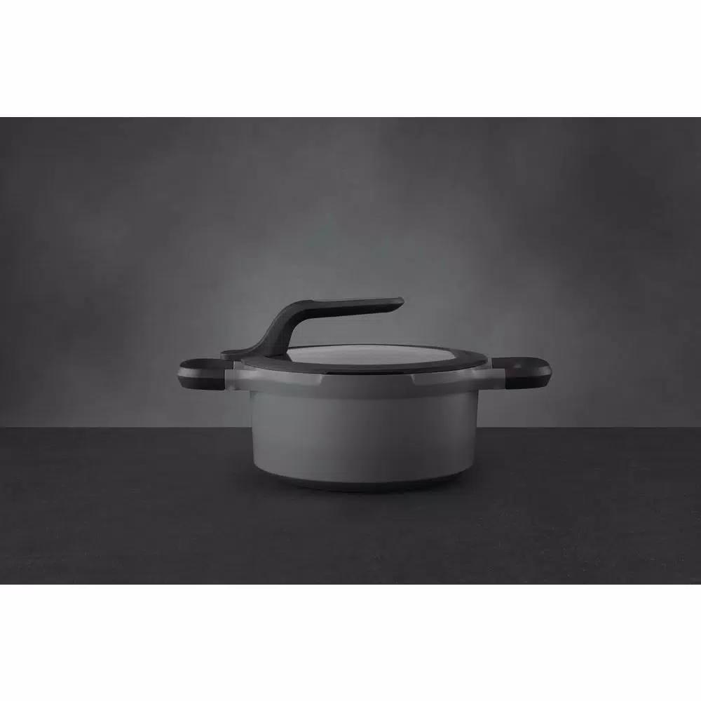 BergHOFF GEM Stay Cool 3 qt. Cast Aluminum Nonstick Casserole Dish with Glass Lid, Gray