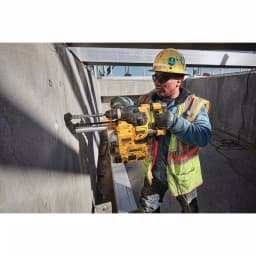 DEWALT 8.5 Amp SDS-Plus Rotary Hammer, 1-1/8 in. Chuck, Corded Power Tool thumbnail 8