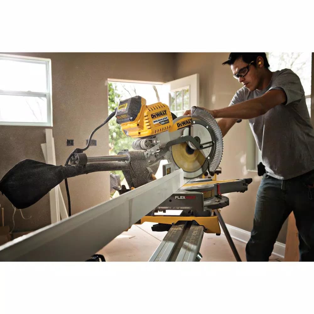DEWALT 12 in. FLEXVOLT Brushless Sliding Compound Miter Saw Kit with Rolling Stand