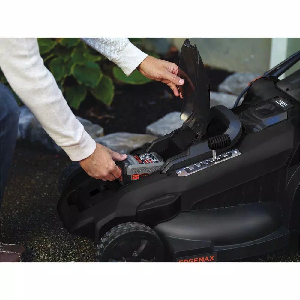 BLACK+DECKER 20 in. 40V MAX Cordless Walk Behind Push Lawn Mower with (2) 2.0 Ah Batteries and Charger