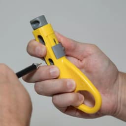 Klein Tools Coax Combination Radial Stripper for RG6, RG59, RG11, and RG7 Cables thumbnail 6