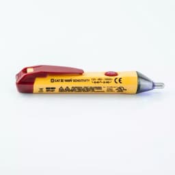 Klein Tools Dual Range Non-Contact Voltage Tester and Outlet Tester 2-Piece Kit thumbnail 4