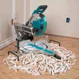 Makita 18V X2 LXT 10 in. Brushless Dual-Bevel Sliding Compound Miter Saw Kit with 4 5.0 Ah Batteries & Charger thumbnail 14