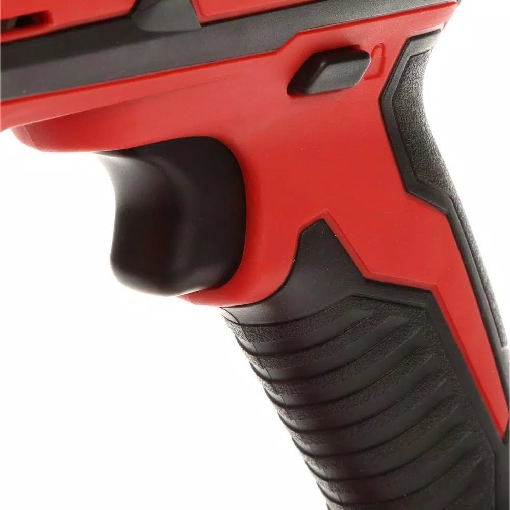 Milwaukee M18 18V Lithium-Ion 18-Gauge Double Cut Metal Shear (Tool-Only)