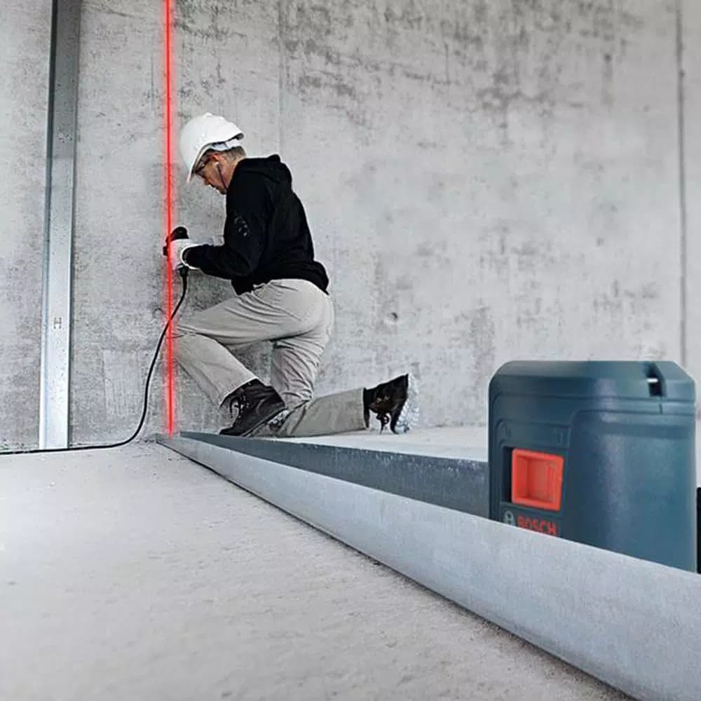 Bosch GLL 2 Self-Leveling Cross Line Laser Level with Flexible Clamping Mount, 30 ft. Range