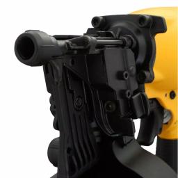 DEWALT 15-Degree Coil Siding Nailer, Pneumatic Air Nailer for Siding and Fencing thumbnail 10