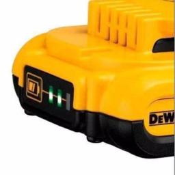 DEWALT 20V MAX XR Cordless Brushless 1/4 Sheet Variable Speed Sander Kit with 2.0 Ah Battery and Charger thumbnail 10