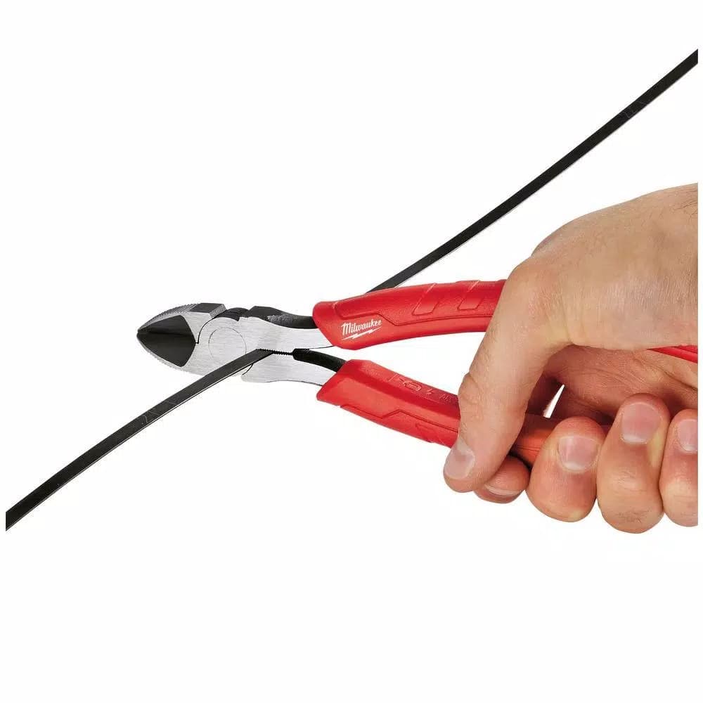 Milwaukee 7 in. Diagonal Cutting Pliers with Iron Carbide Edge and Comfort Grip