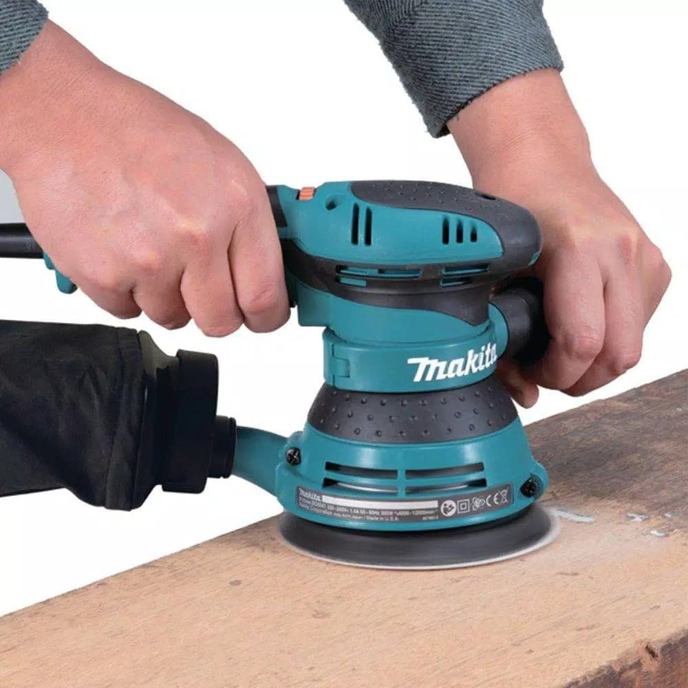 Makita BO5041 5 in. Corded Variable Speed Random Orbital Sander with Dust Bag