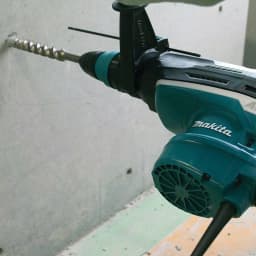 Makita 15 Amp SDS-MAX Rotary Hammer Drill with Anti-Vibration Technology (AVT) and Hard Case thumbnail 9