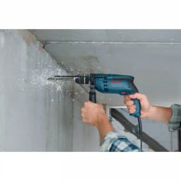 Bosch 7 Amp 1/2 in. Variable Speed Corded Hammer Drill Kit with Hard Case thumbnail 3