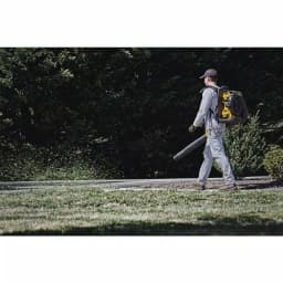 DEWALT 40V MAX Cordless Backpack Blower, 450 CFM, 142 MPH, Includes 7.5 Ah Battery and Charger thumbnail 6