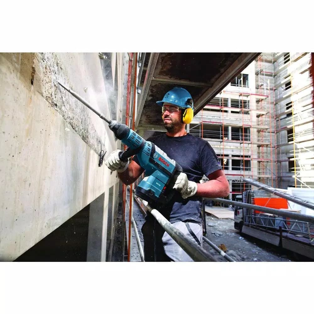 Bosch RH745 13.5 Amp SDS-Max Corded Variable Speed Rotary Hammer Drill with Carrying Case