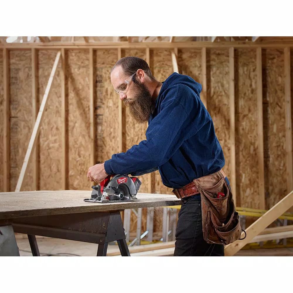 Milwaukee M18 FUEL 6-1/2 in. Brushless Cordless Circular Saw (Tool-Only)