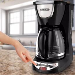 BLACK+DECKER 12-Cup Programmable Drip Coffee Maker with Glass Carafe, Black thumbnail 8