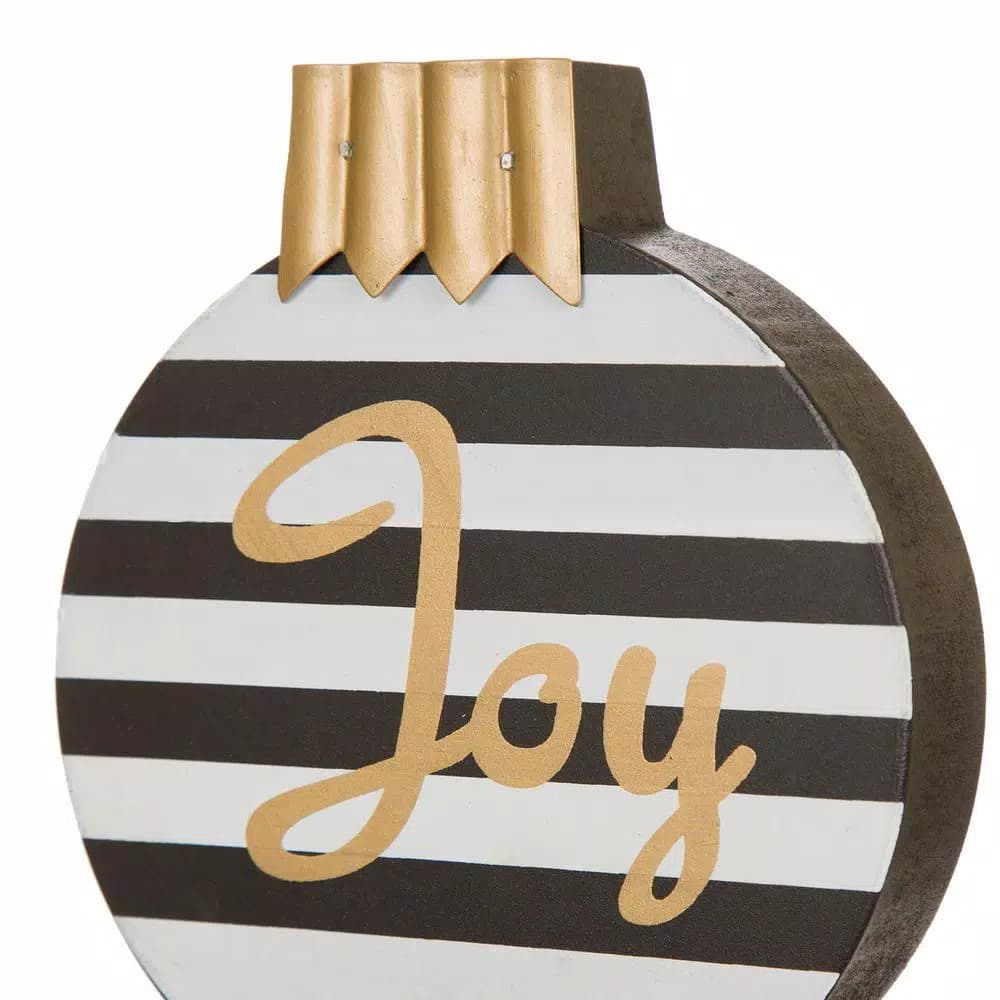 Glitzhome 6.89 in. Striped Wooden and Metal Stocking Holder with Joy Design
