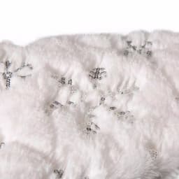 Unbranded 48 in. White Plush Tree Skirt and 2 Stockings Set with Snowflake Embroidery and Beaded Design thumbnail 4
