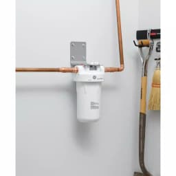 GE Heavy-Duty Whole House Water Filtration System, Sediment and Chlorine Reduction thumbnail 2